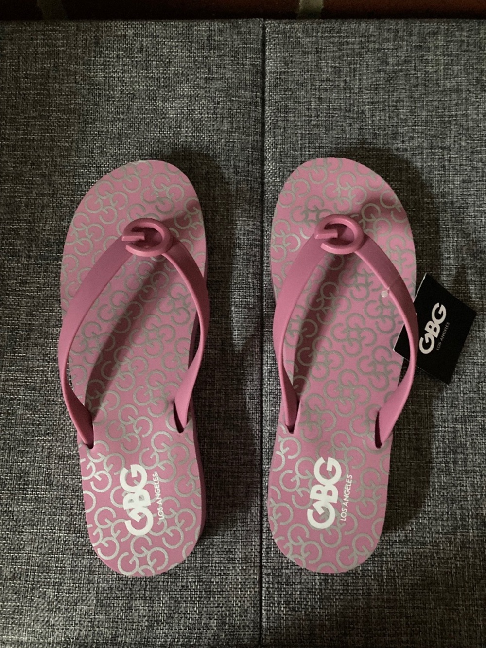 NWT GBG Los Angeles Pink Patterned Sandals Size 9
